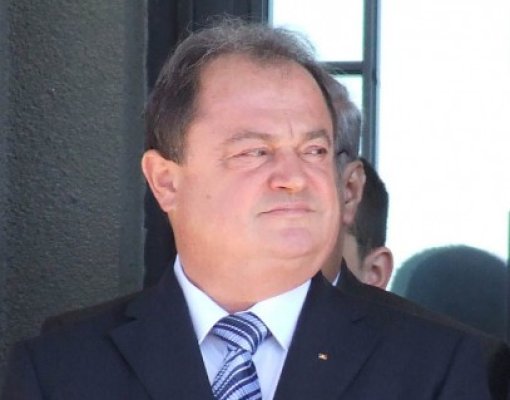 Blaga face un apel la toţi parlamentarii 